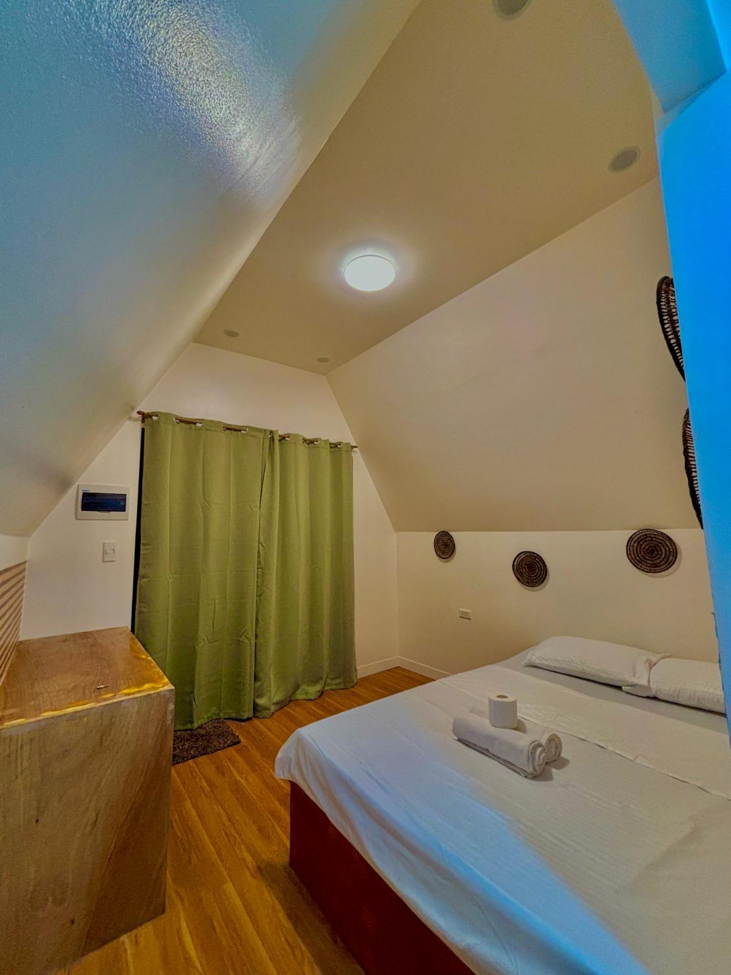 Villa Lovi Panagsama Beach Moalboal Exteriör bild