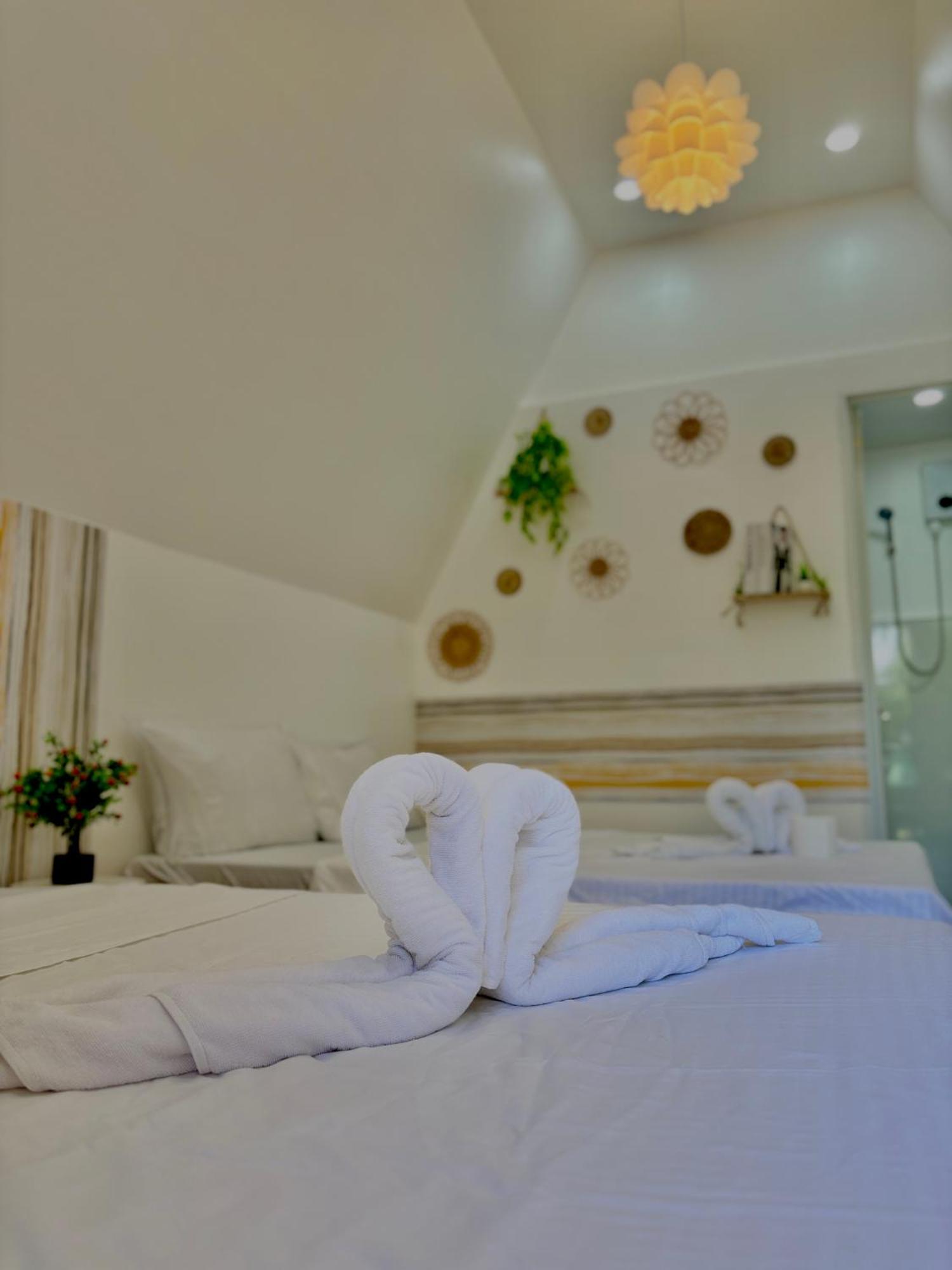 Villa Lovi Panagsama Beach Moalboal Exteriör bild